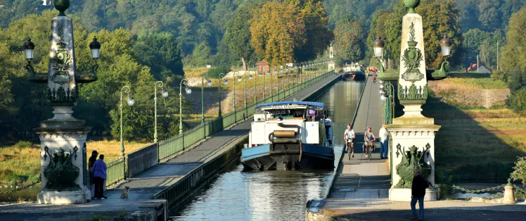 Le pont canal de Briare, le plus long de France
